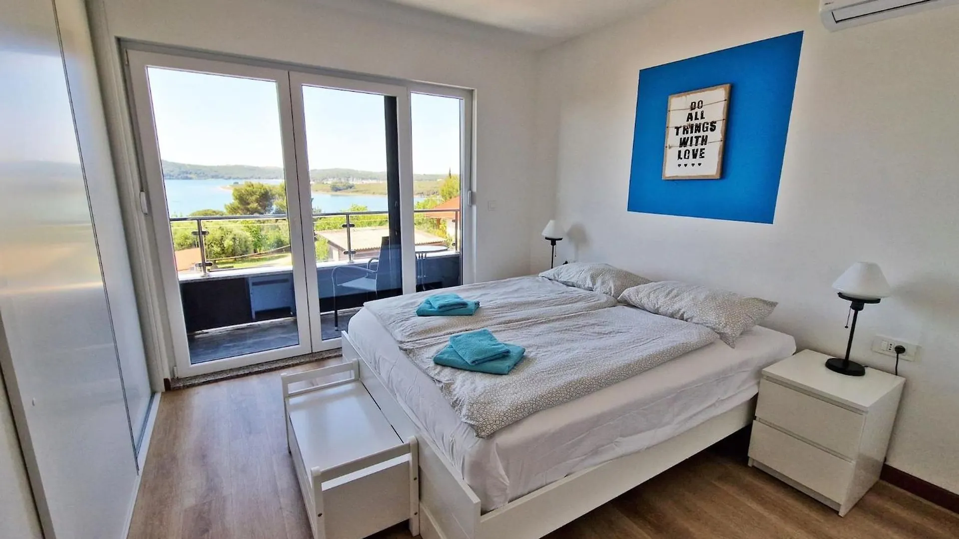 Villa Pura Vida With Sea View Pula