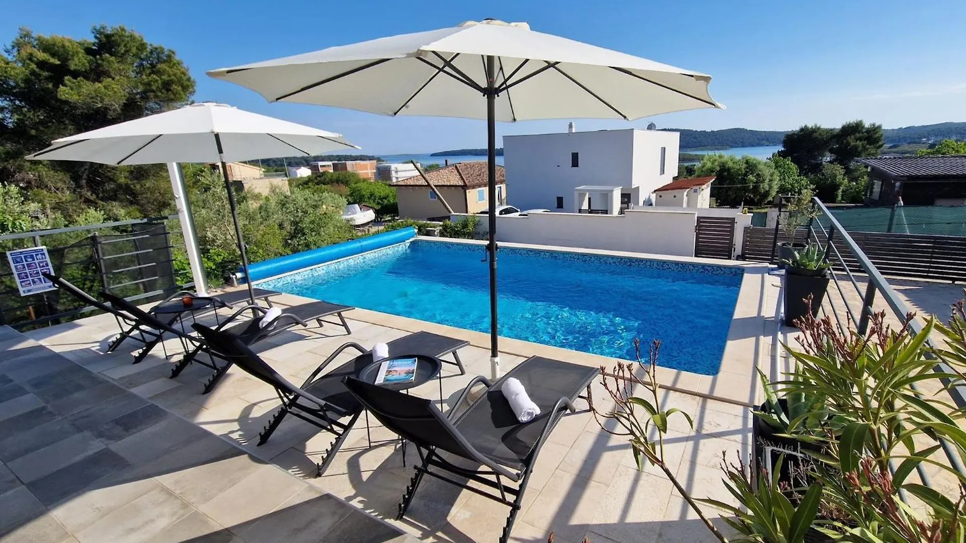 Villa Pura Vida With Sea View Pula 0*,